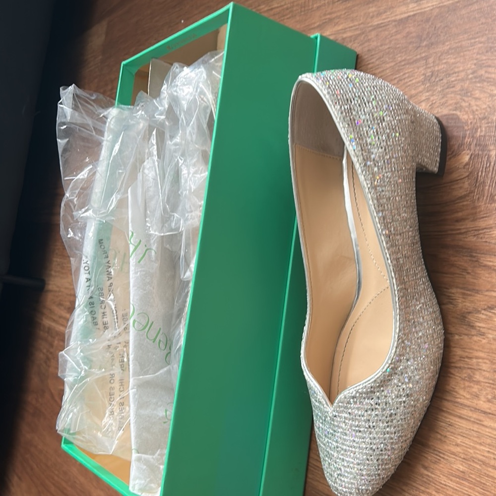 J. Reneé Heels - Picture 2 of 2